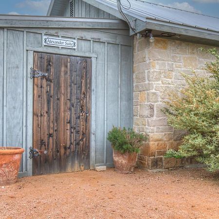 Romantic Oasis With Hot Tub Near Fred And Wineries! Fredericksburg Extérieur photo