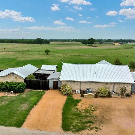 Romantic Oasis With Hot Tub Near Fred And Wineries! Fredericksburg Extérieur photo